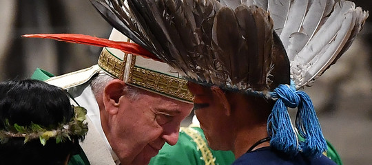 Papa Francesco boccia le proposte del Sinodo amazzonico sui ministeri. (Noi Siamo Chiesa)
