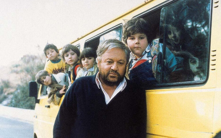 Tre anni senza Paolo Villaggio: sociologo, filologo, filosofo e travet fantozziano (Vieri Peroncini)