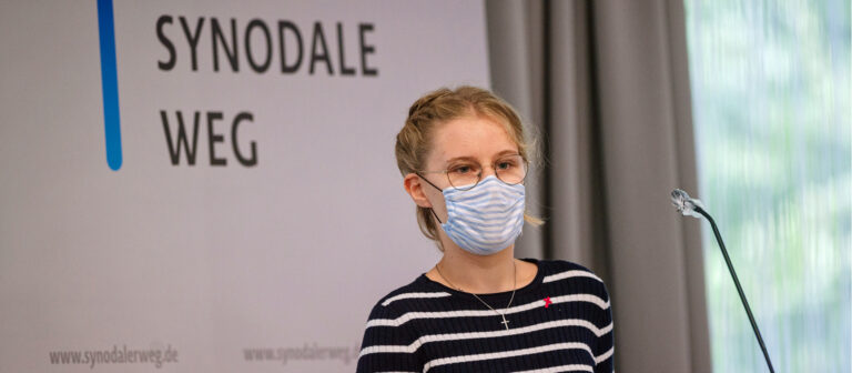 La più giovane partecipante al sinodo: “Il cammino sinodale è ancora vivo!”