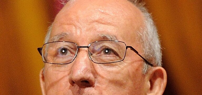 Il teismo, un modello utile ma non assoluto per “immaginare” Dio (José María Vigil)